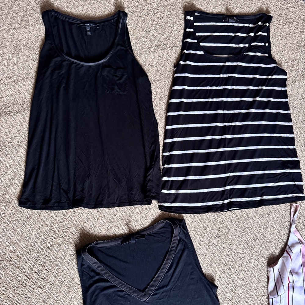 Almost new Bundle of 7 White House Black Market tops - Picture 7 of 14